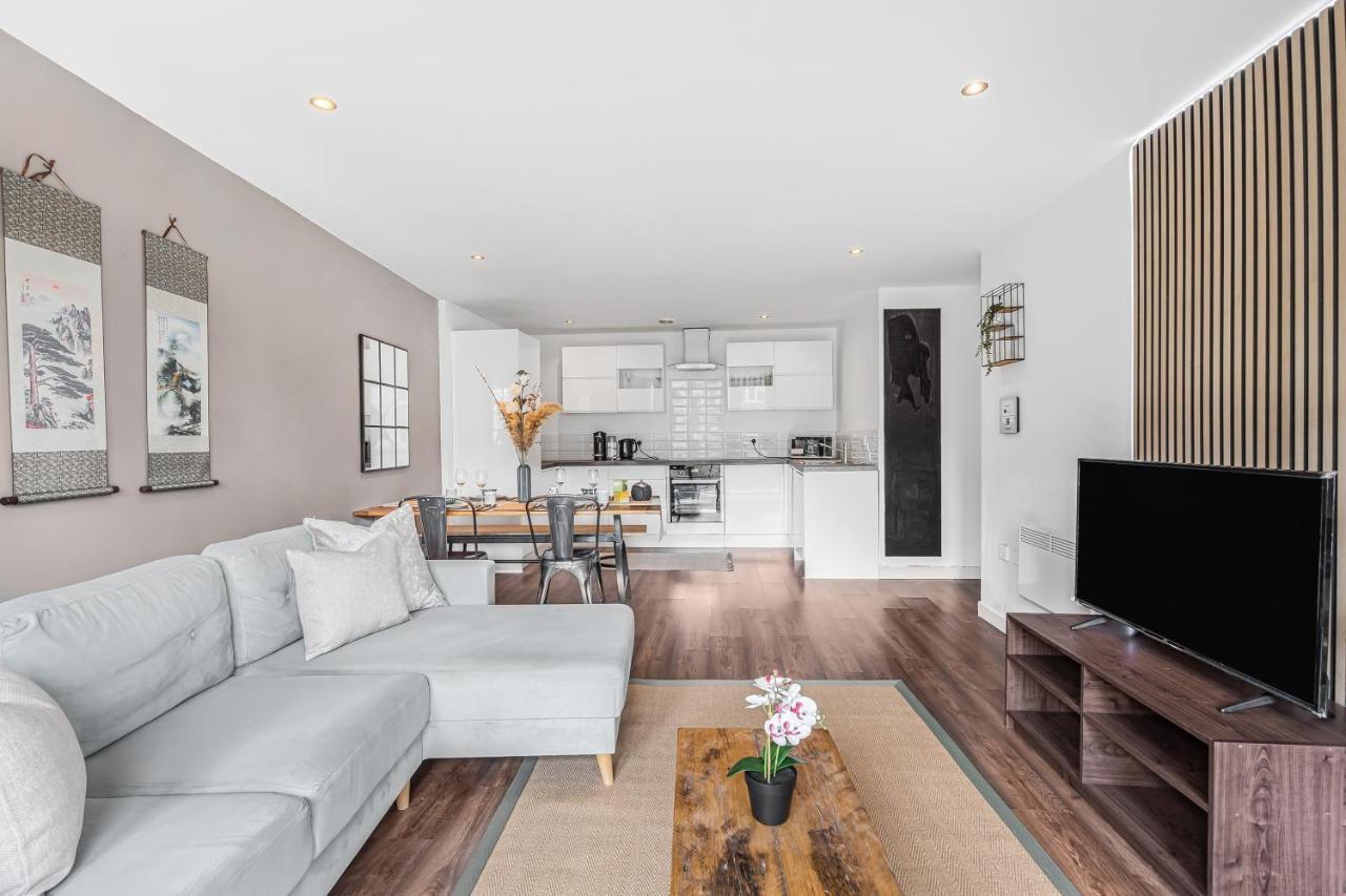 Oriental Suite 2 Bed 2 Bath Netflix And Free Parking, Games- Maihom Birmingam Exterior foto