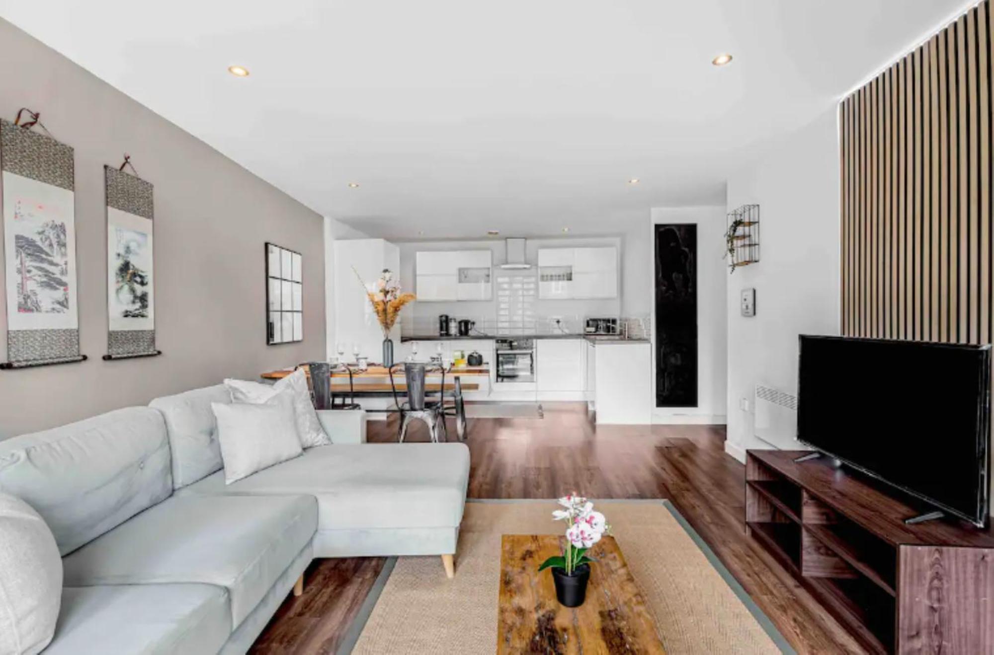 Oriental Suite 2 Bed 2 Bath Netflix And Free Parking, Games- Maihom Birmingam Exterior foto